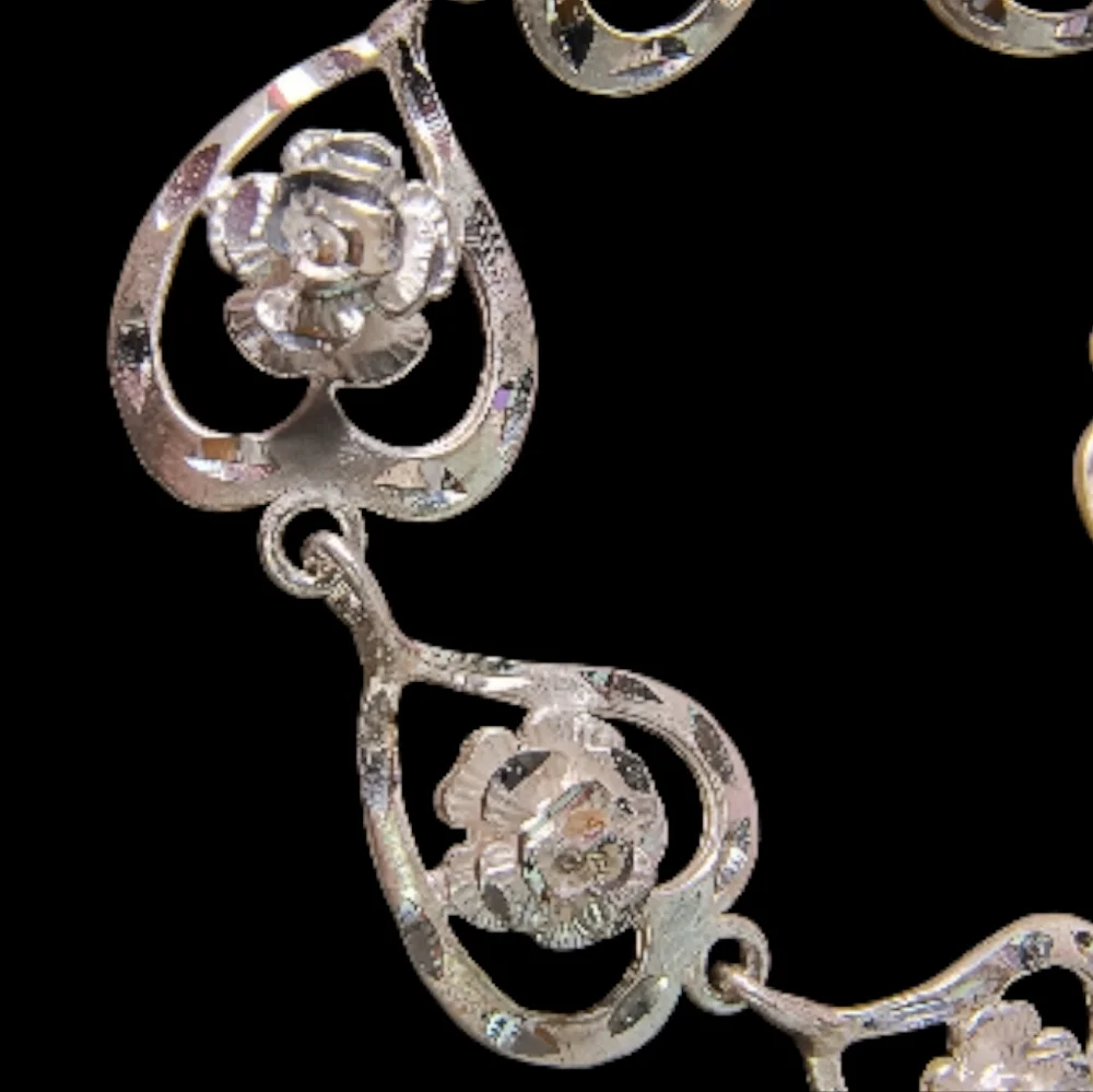 Vintage Diamond Cut Rose Heart Link Bracelet - Picture 6 of 10